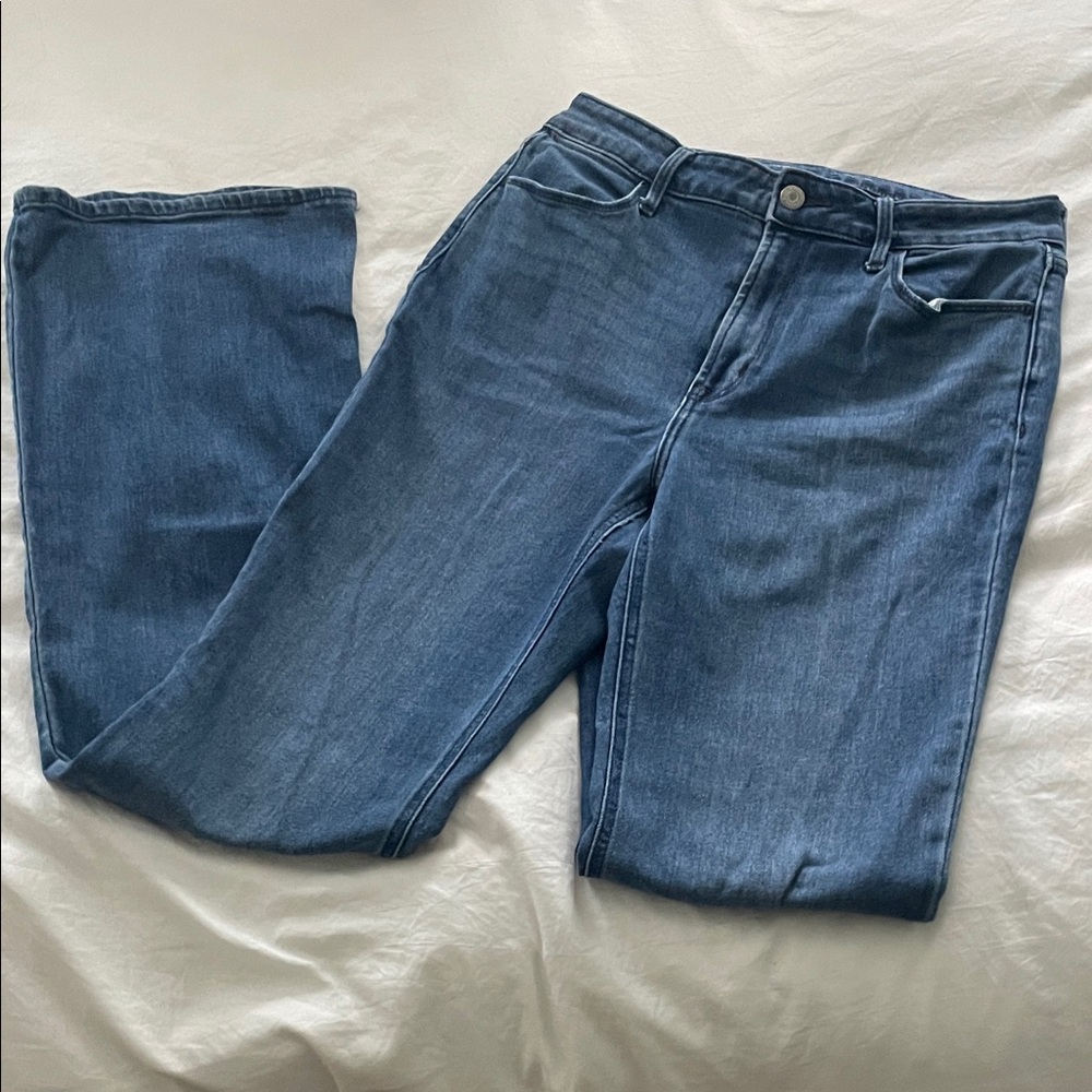 Old Navy Women's Straight Leg Blue Jeans